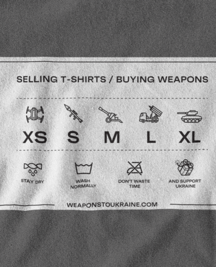 Sweatshirt "T-shirts & Guns"