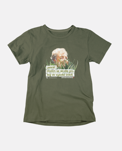 Dana bojuje v trávě